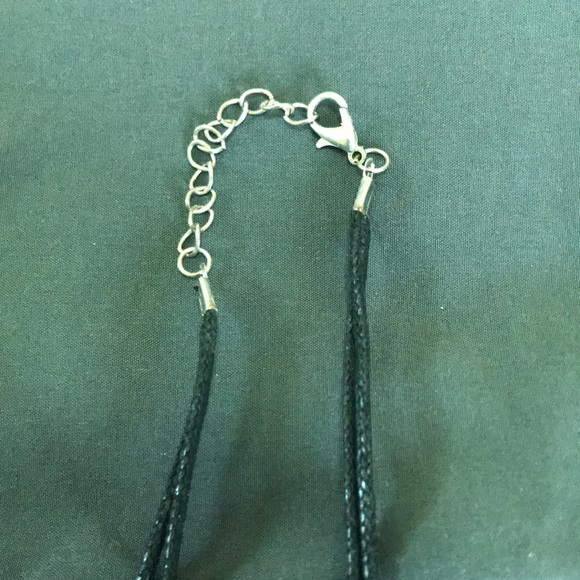 Shell necklace earrings set from Hawai’i - Picture 4 of 10